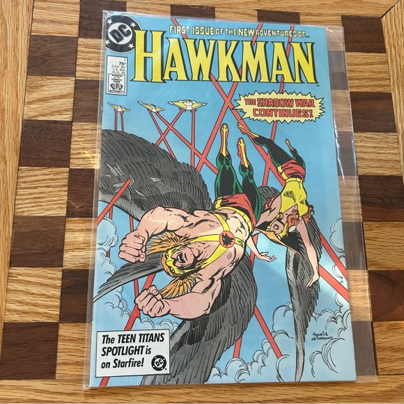 Hawkman No. 1 August 1986 DC Comics Second Series First Printing - Picture 2 of 7